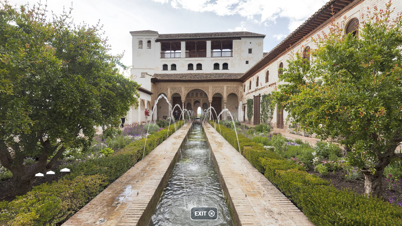 Patio de la Acequia